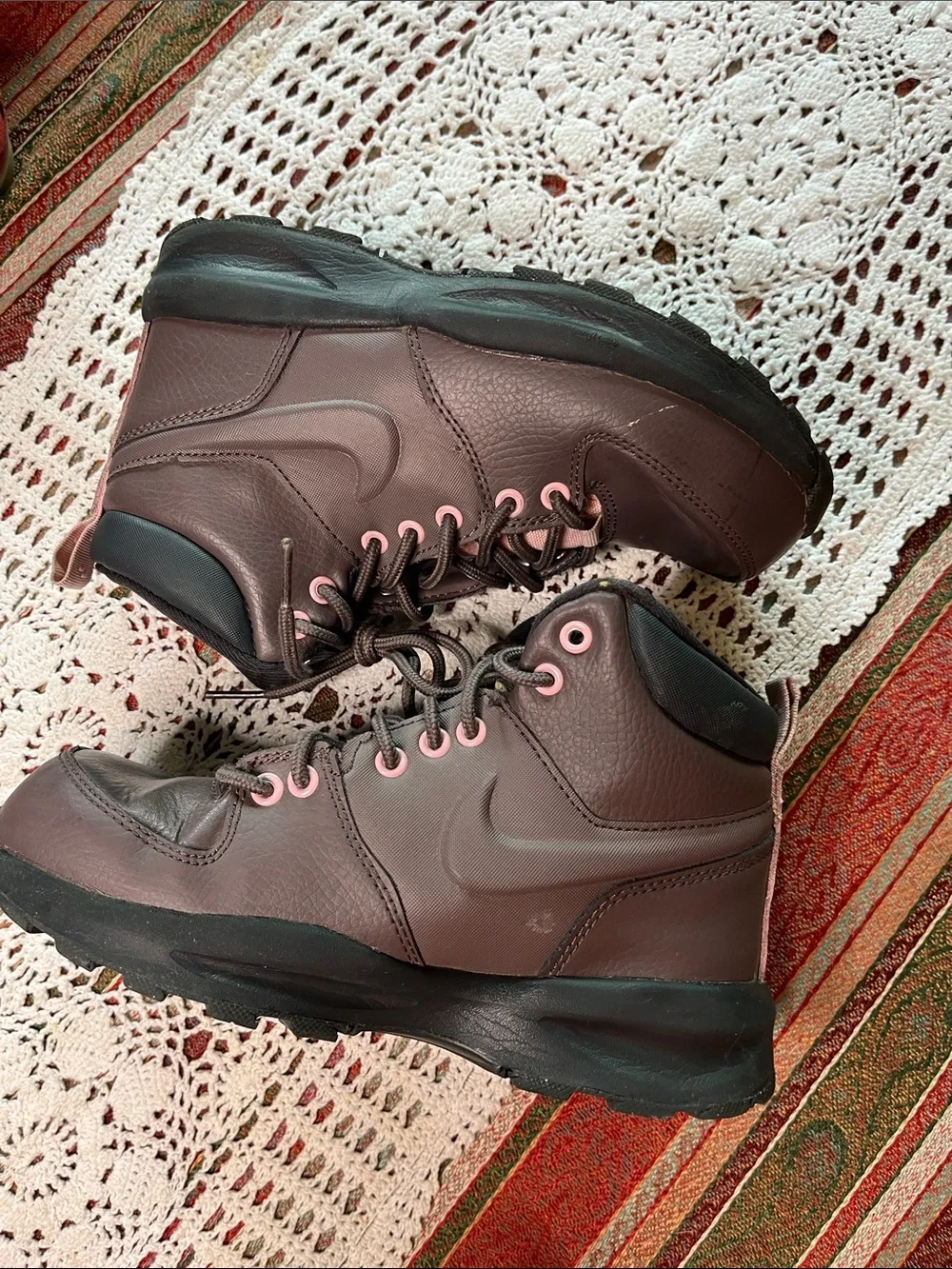 Nike Manoa LTR boot in violet ore and dark smoke grey 3.5 big kid leather